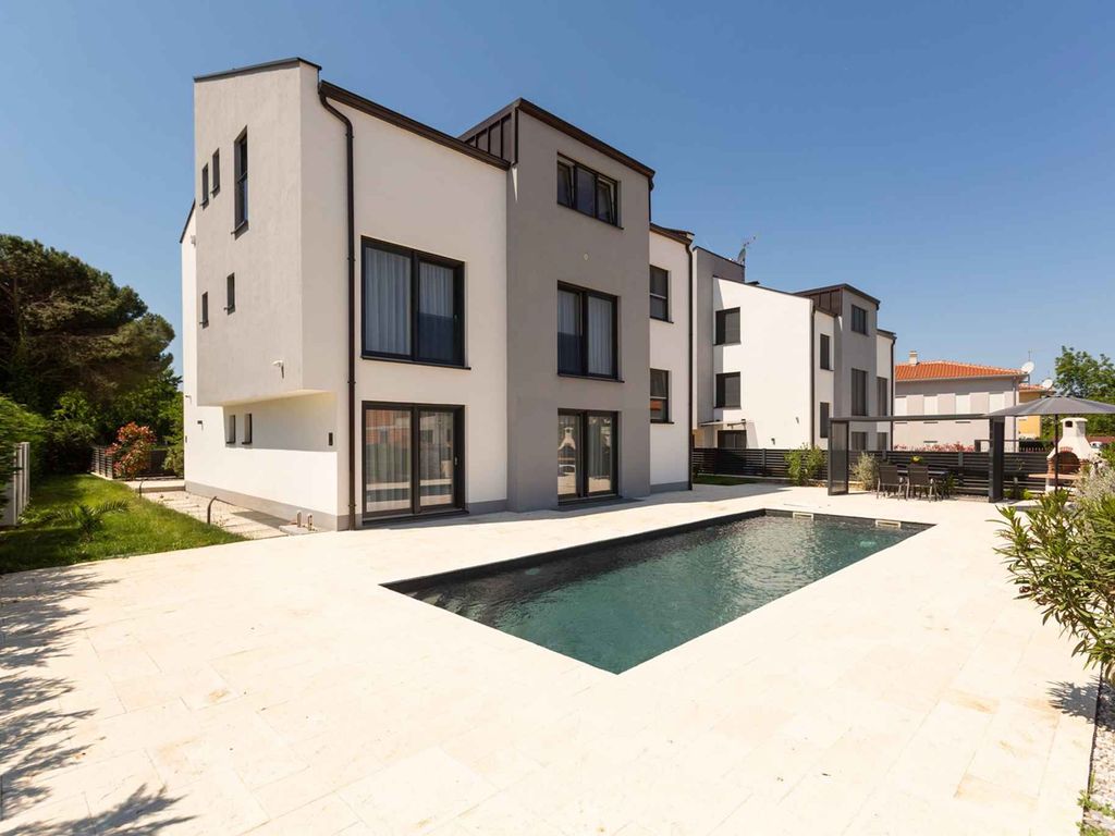Ferienwohnung mit Klimaanlage und Pool zur gemeinsamen Nutzung