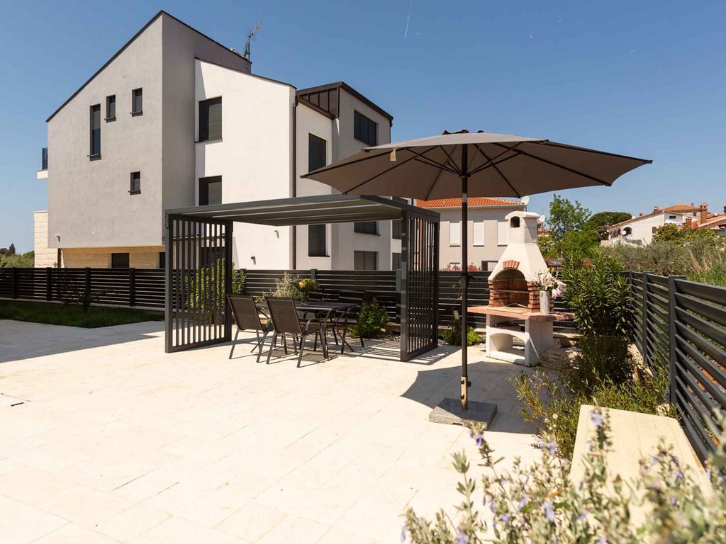 Ferienwohnung mit Klimaanlage und Pool zur gemeinsamen Nutzung