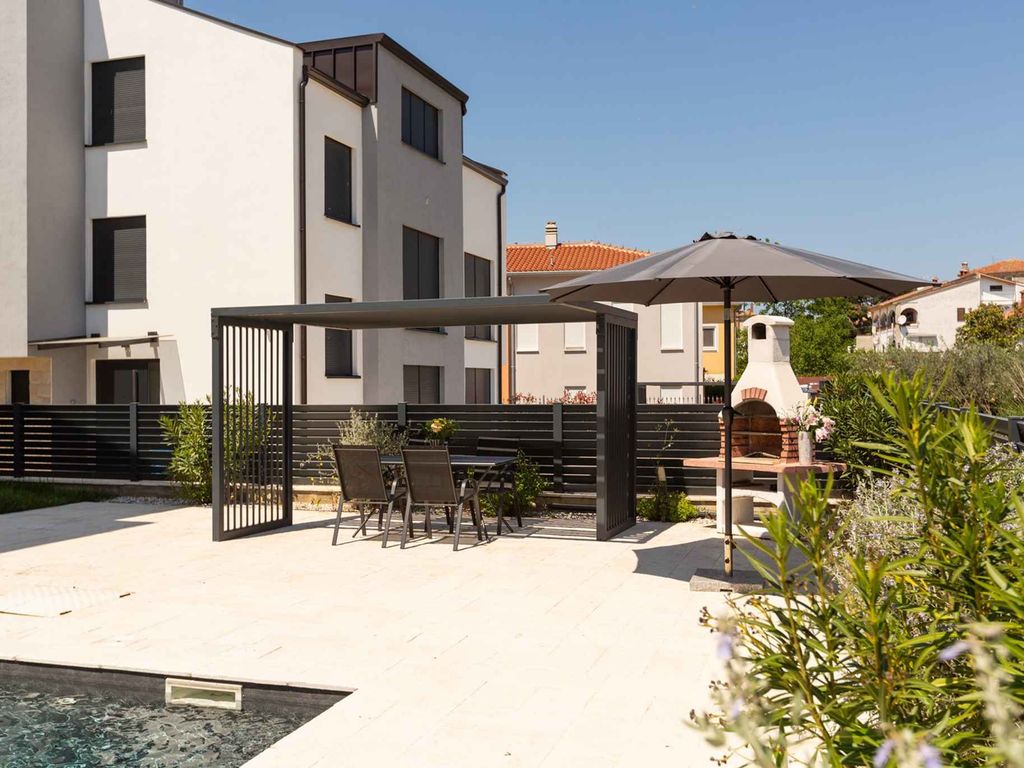 Ferienwohnung mit Klimaanlage und Pool zur gemeinsamen Nutzung