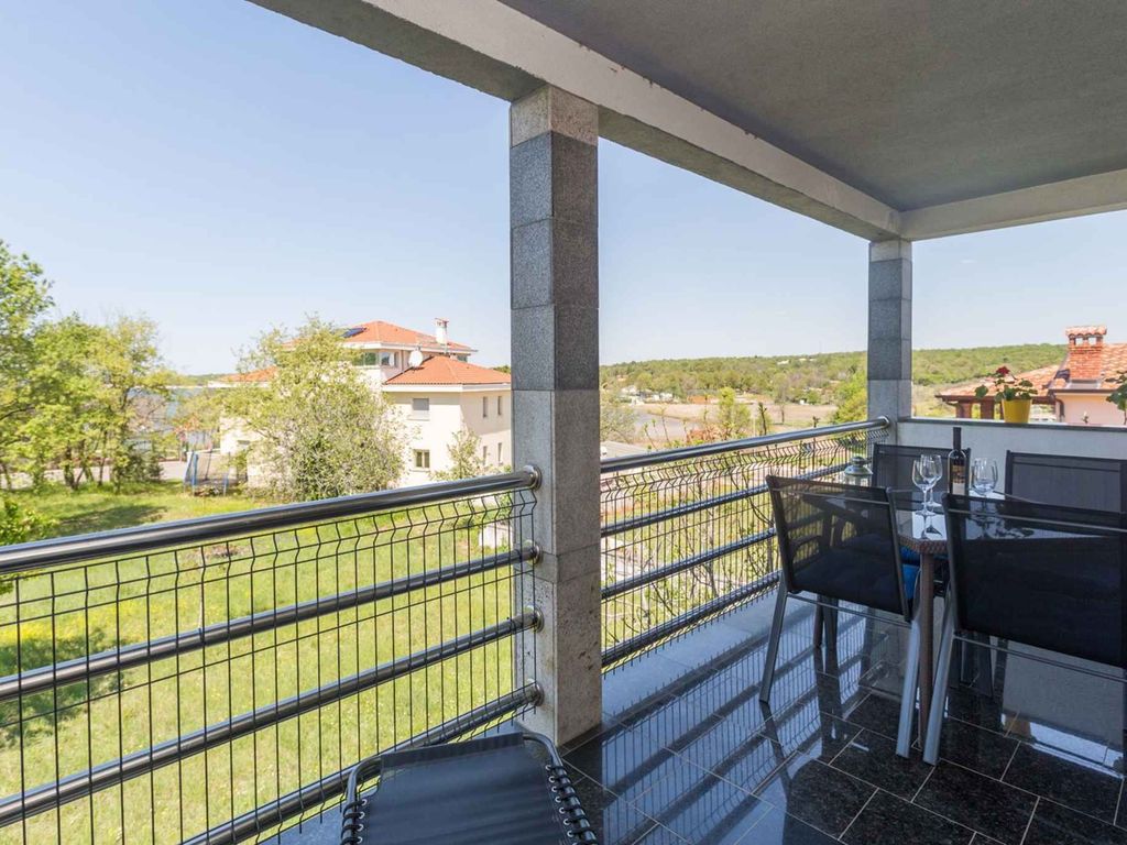 Ferienwohnung mit Klimaanlage und Balkon