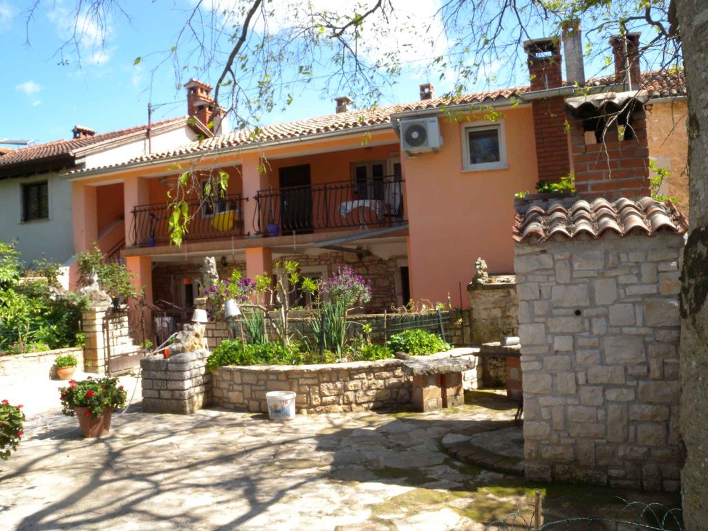 Ferienhaus in ruhiger Lage mit Terrasse