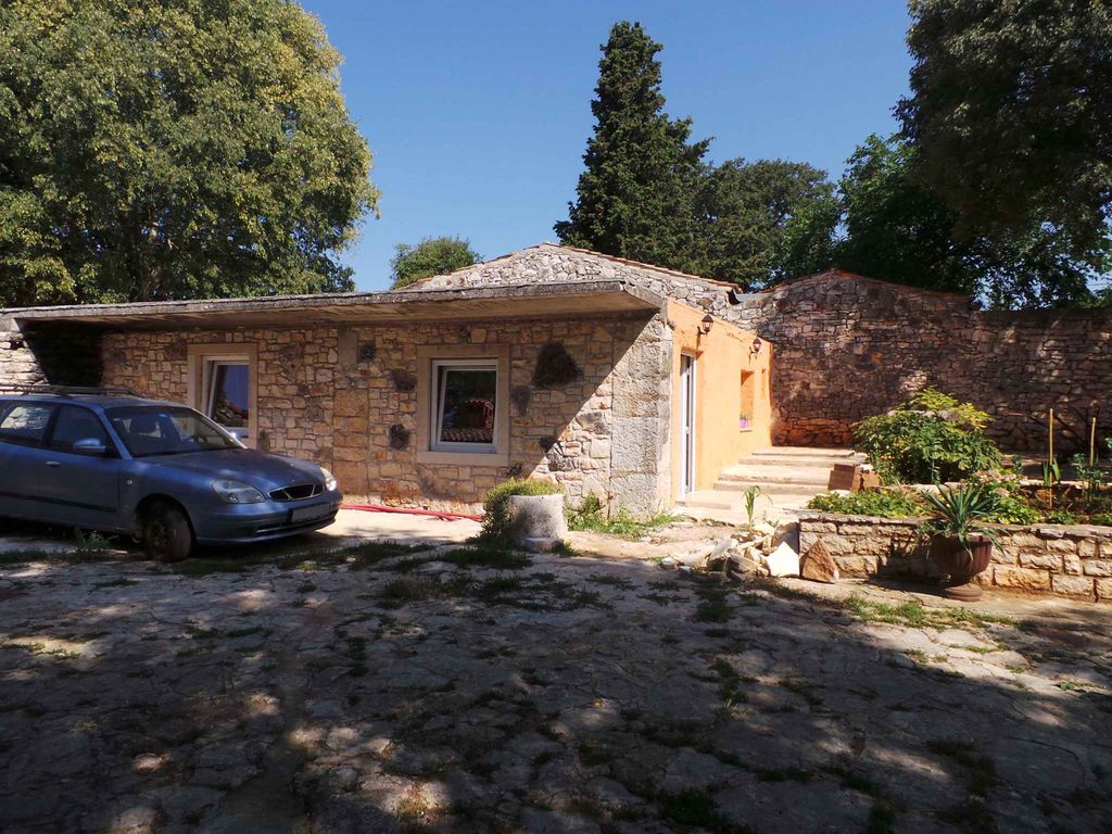 Ferienhaus mit Terrasse und Grill