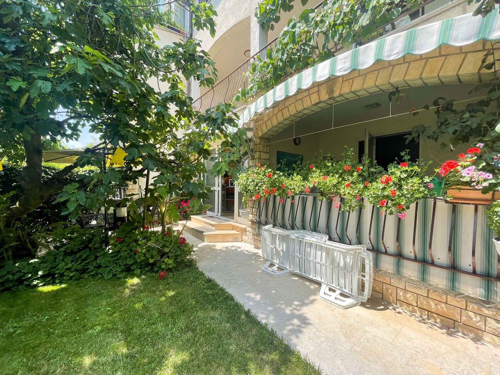 Ferienwohnung mit Garten und Terrasse