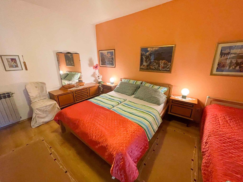 Ferienwohnung mit Garten und Terrasse