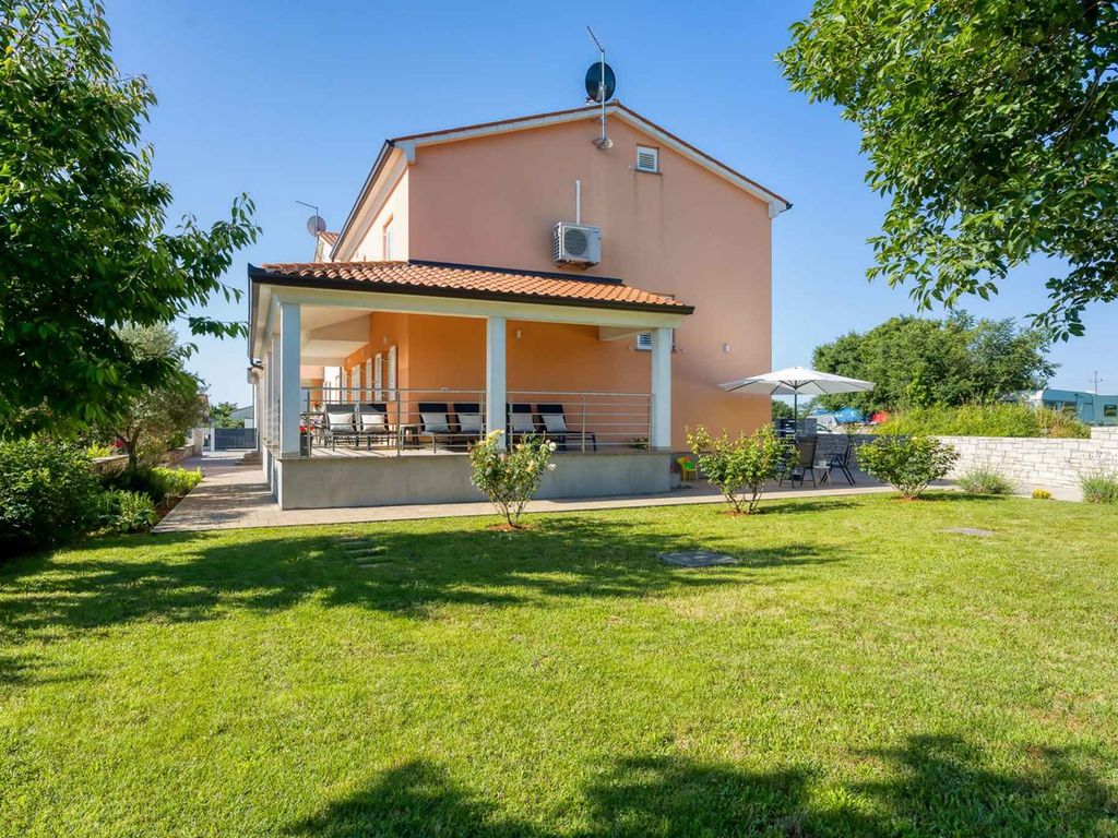 Ferienhaus mit drei Schlafzimmern für 6 Personen an der Südküste Istriens