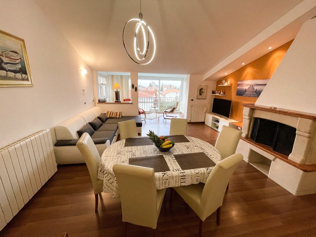 Ferienwohnung Mit Klimaanlage und Terasse