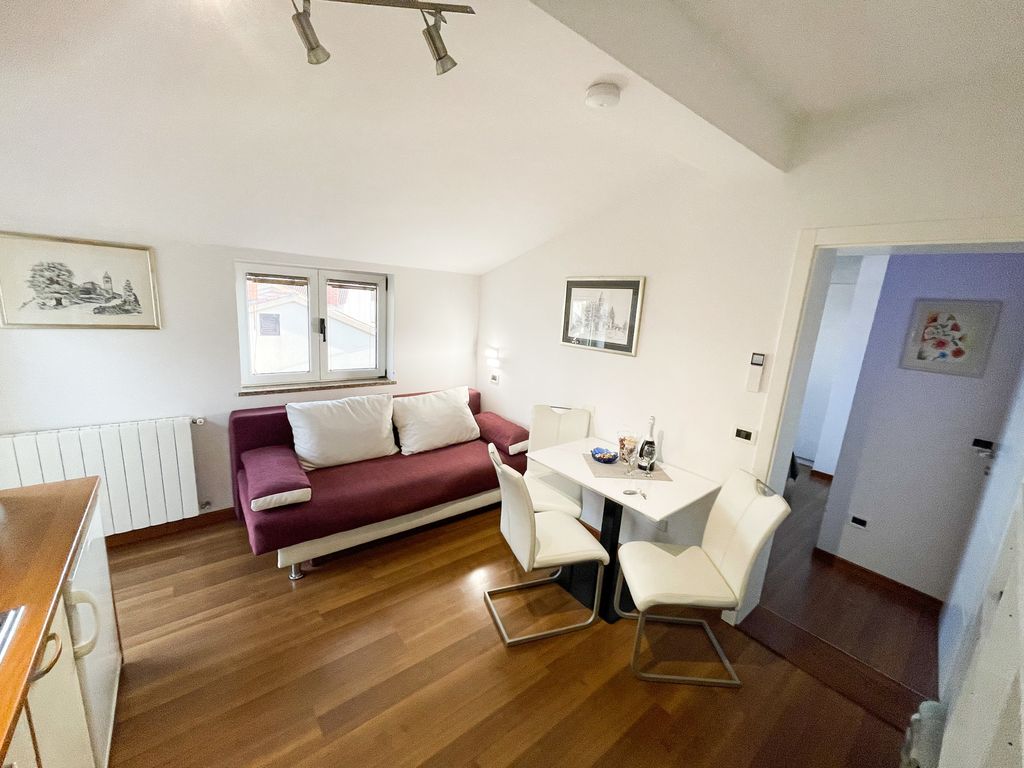Ferienwohnung Mit Klimaanlage und Terrasse