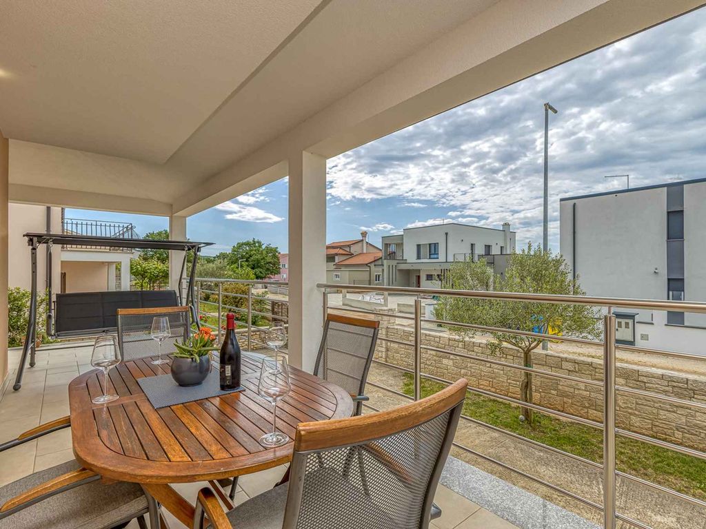 Apartment mit 2 Schlafzimmern für bis zu 5 Personen in Bale