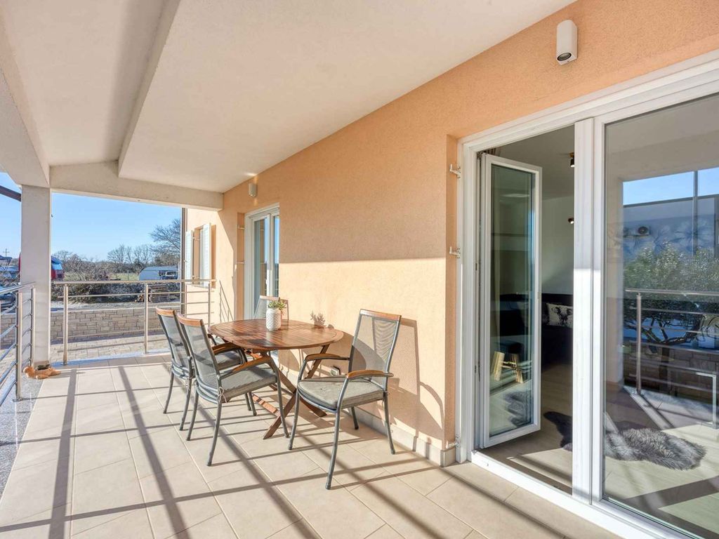 Apartment mit 2 Schlafzimmern für bis zu 5 Personen in Bale