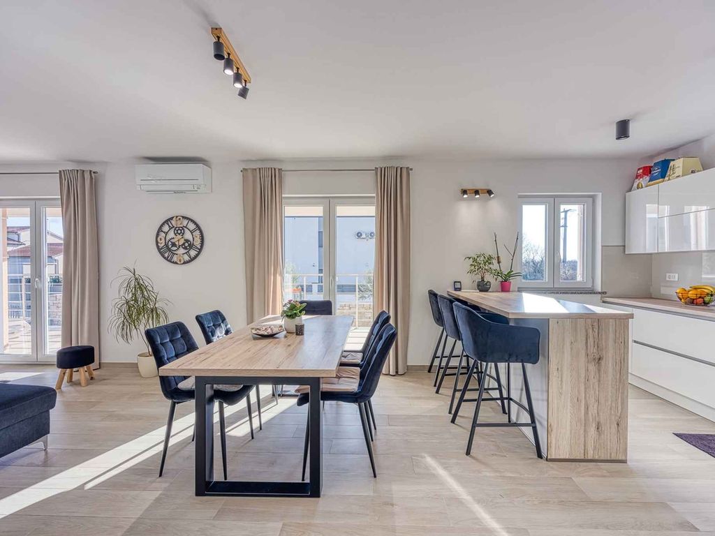 Apartment mit 2 Schlafzimmern für bis zu 5 Personen in Bale