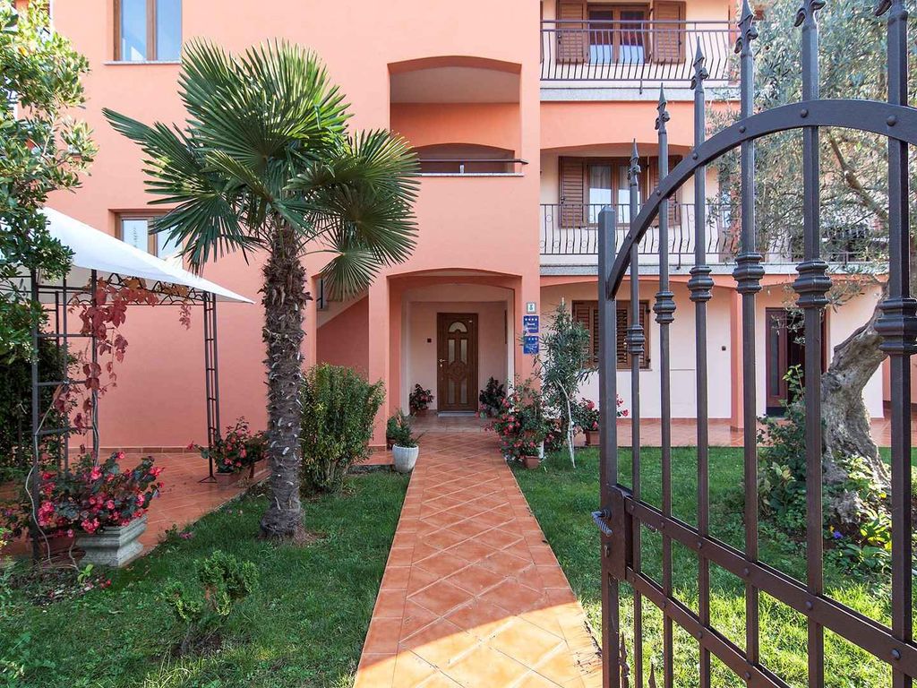 FerienWohnung mit Balkon und WLAN