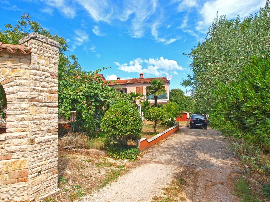 Ferienwohnung mit Garten und Grill