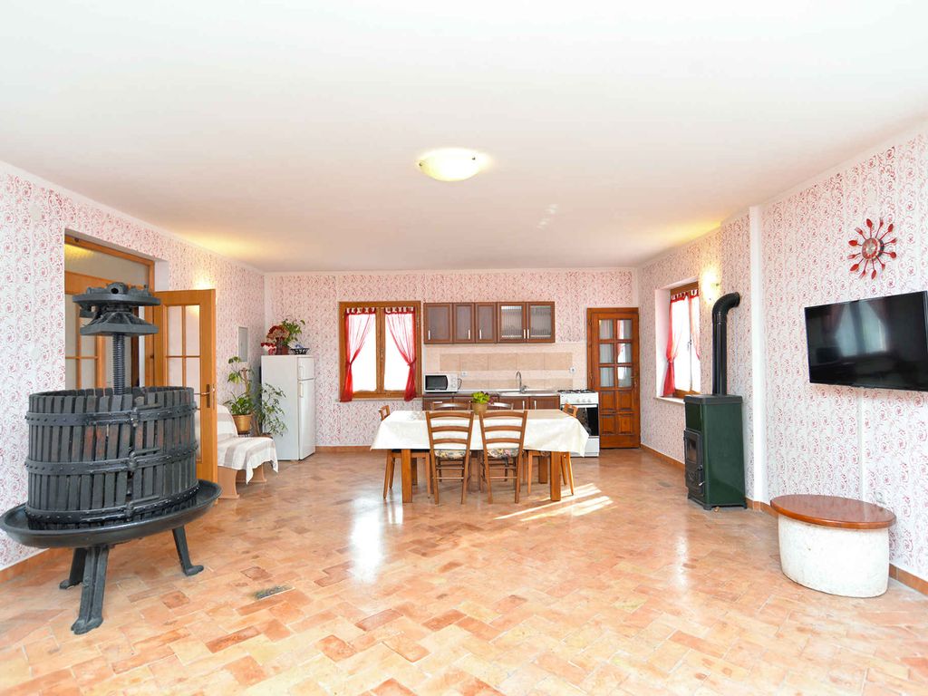 Ferienwohnung mit Garten und Grill