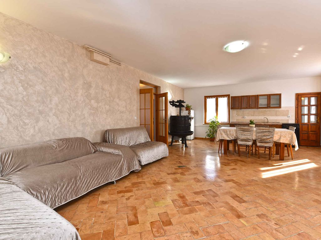 Ferienwohnung mit Garten und Grill