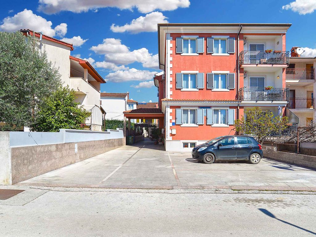 Ferienwohnung mit Balkon und Grill