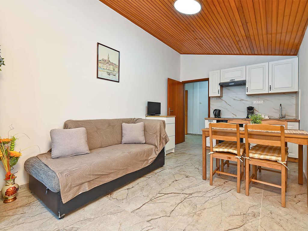 Ferienwohnung mit Balkon und Klimaanlage