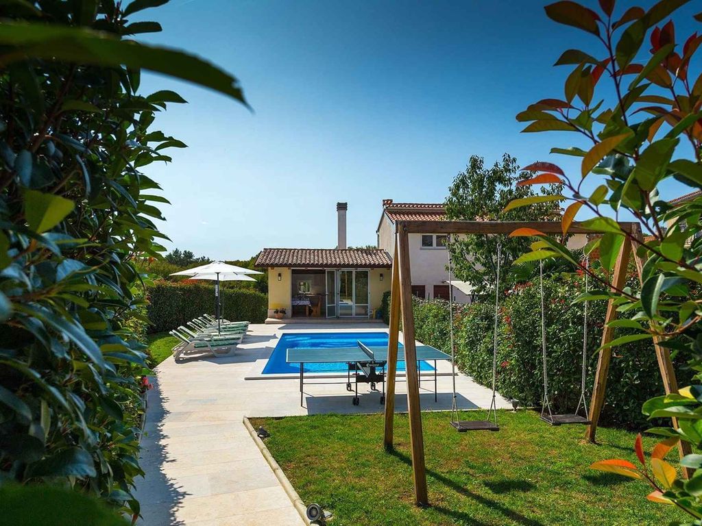Villa mit Pool