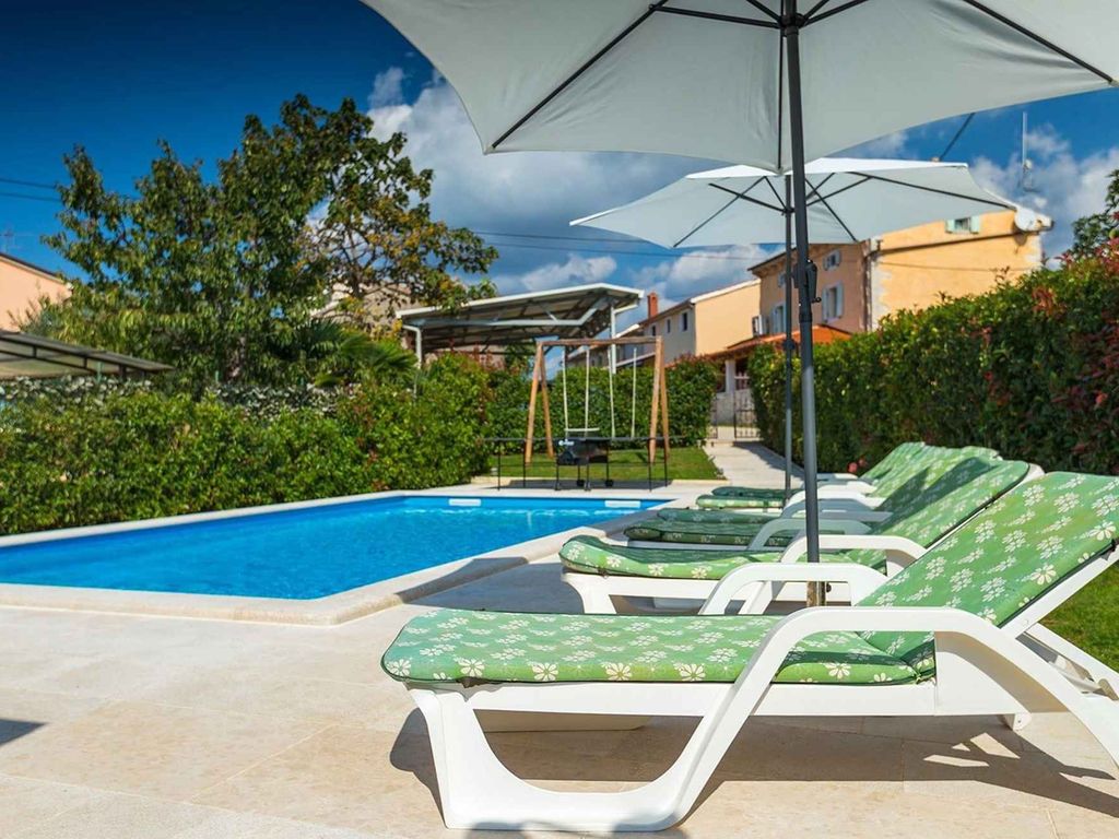 Villa mit Pool