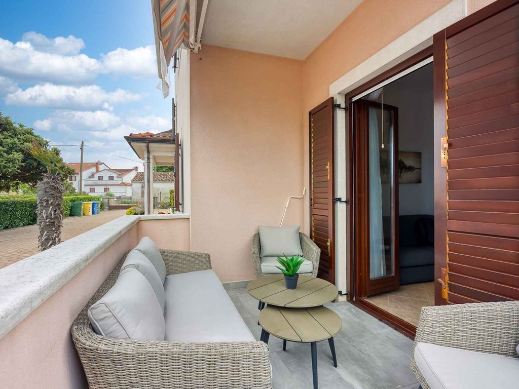 Ferienwohnung mit Balkon und Klimaanlage