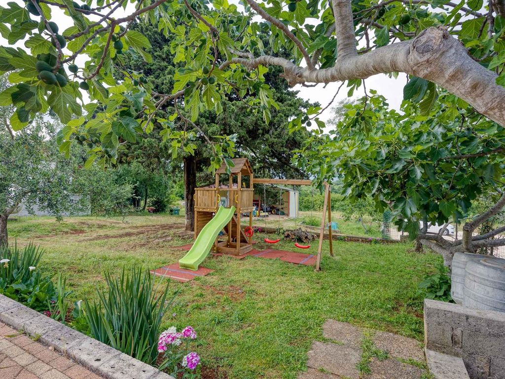 Ferienwohnung mit Balkon und Klimaanlage