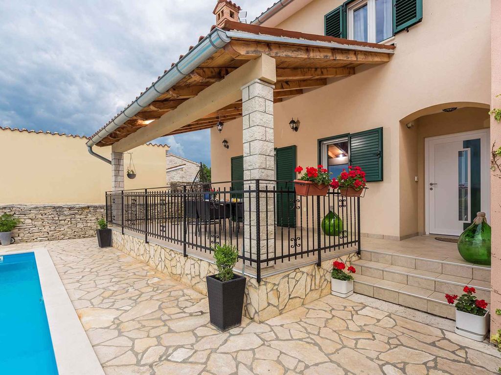Villa mit Pool