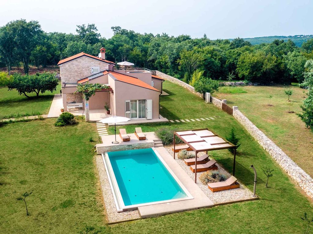 FerienHaus mit Pool