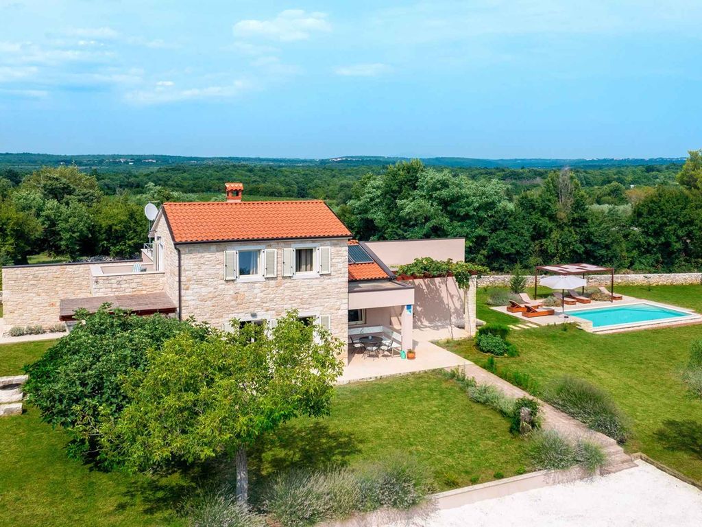 FerienHaus mit Pool
