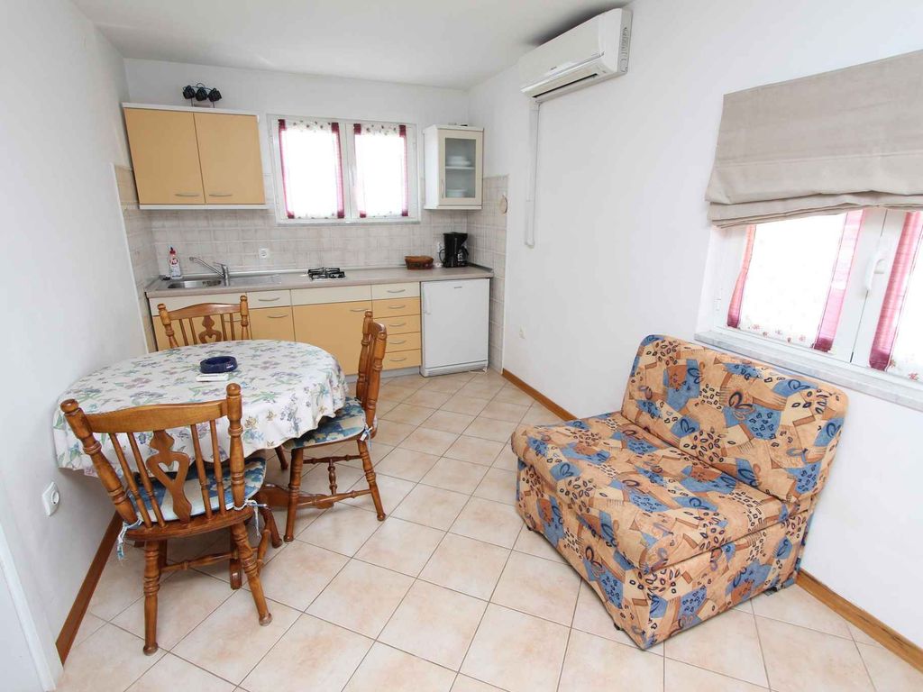 Ferienwohnung mit Balkon und Klimaanlage
