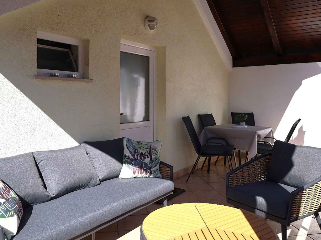 Ferienwohnung mit Terrasse und Klimaanlage
