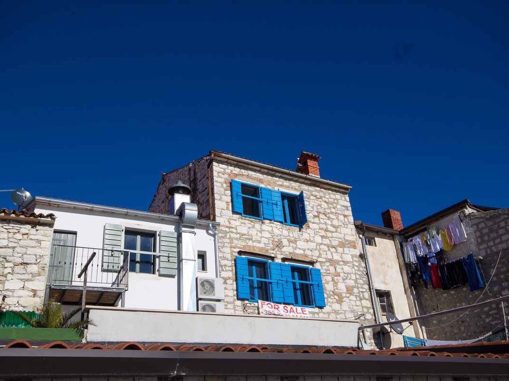 Ferienwohnung direkt am Meer, modern eingerichtet