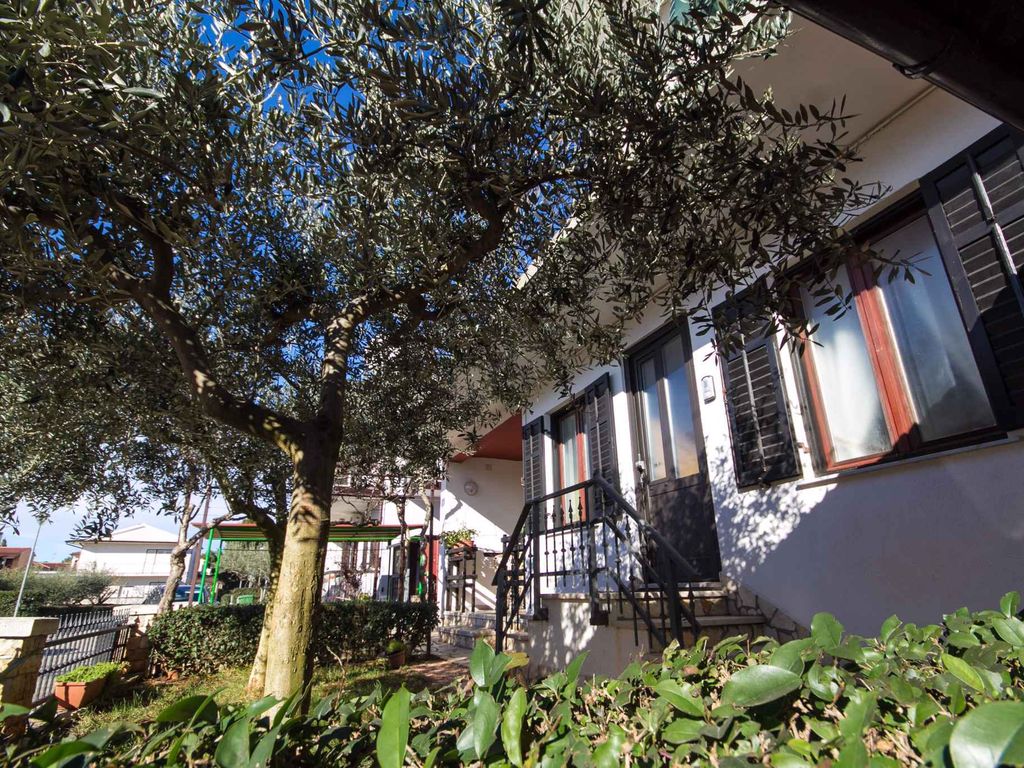 Studio mit Klimaanlage und Terrasse