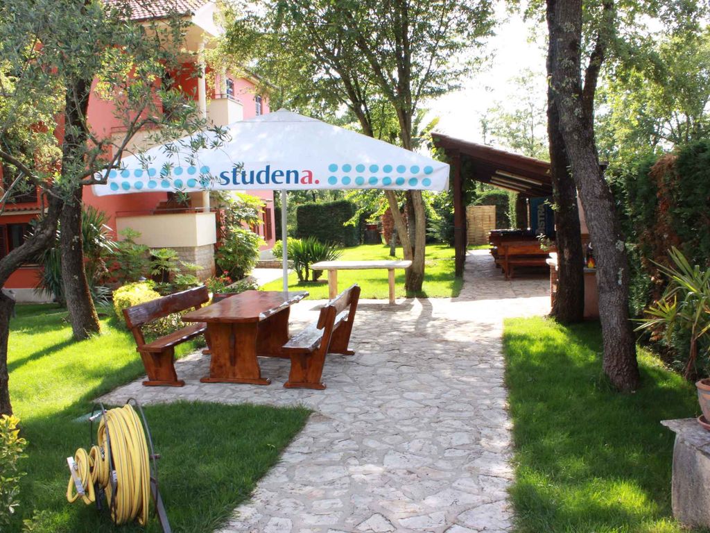 Ferienwohnung mit Außenpool