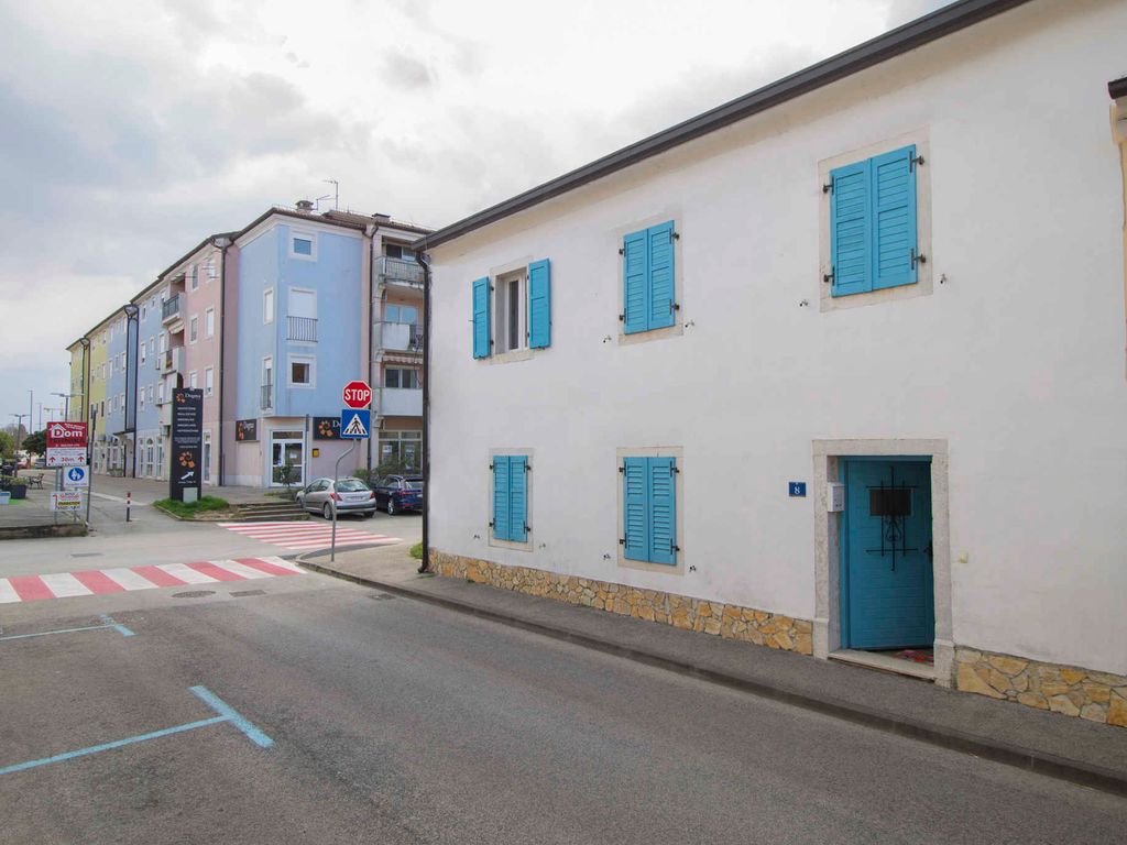 Ferienwohnung mit Balkon und Klimaanlage