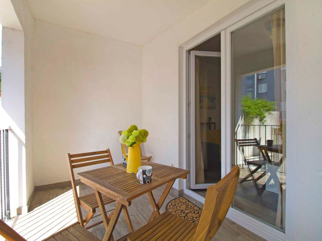 Ferienwohnung mit Balkon und Klimaanlage
