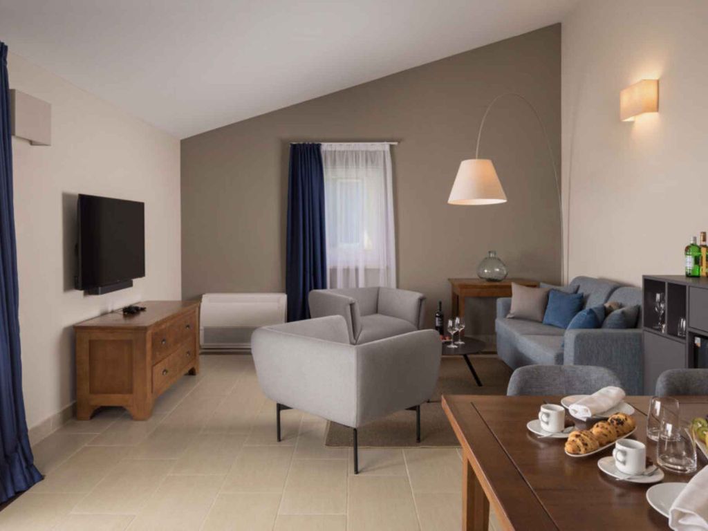 Villa mit Pool für 6 Personen
