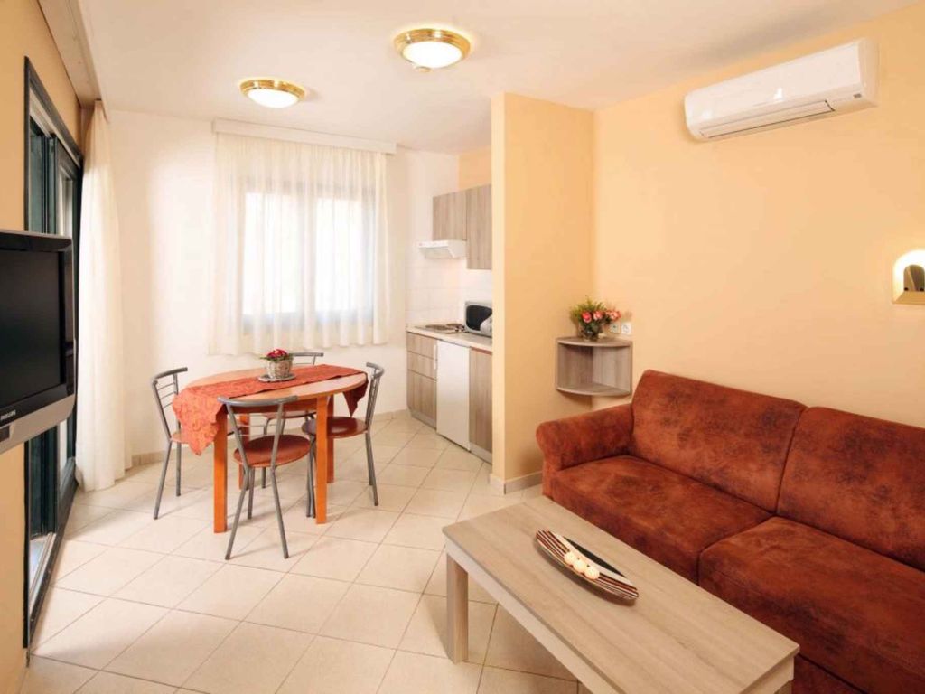 Ferienwohnung mit Außenpool in Ferienanlage