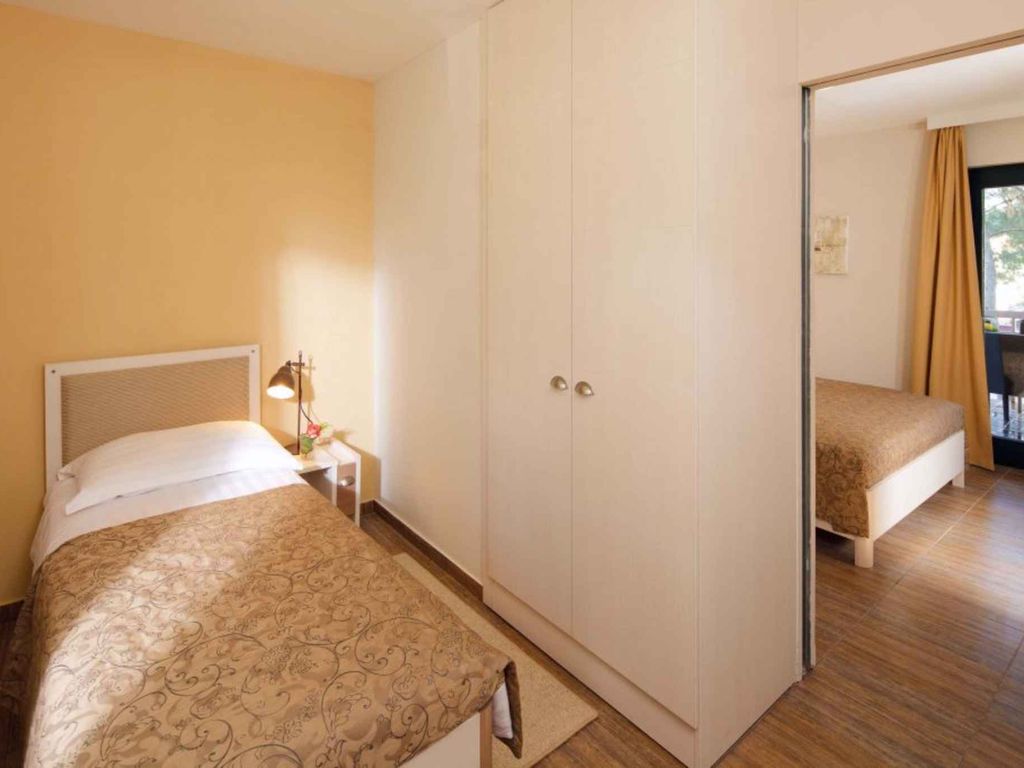 Ferienwohnung mit Außenpool in Ferienanlage