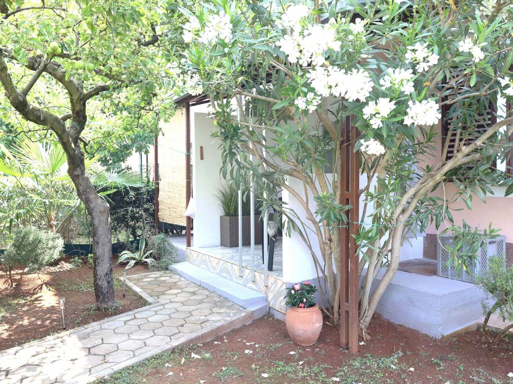 Ferienwohnung mit Klimaanlage und Terrasse