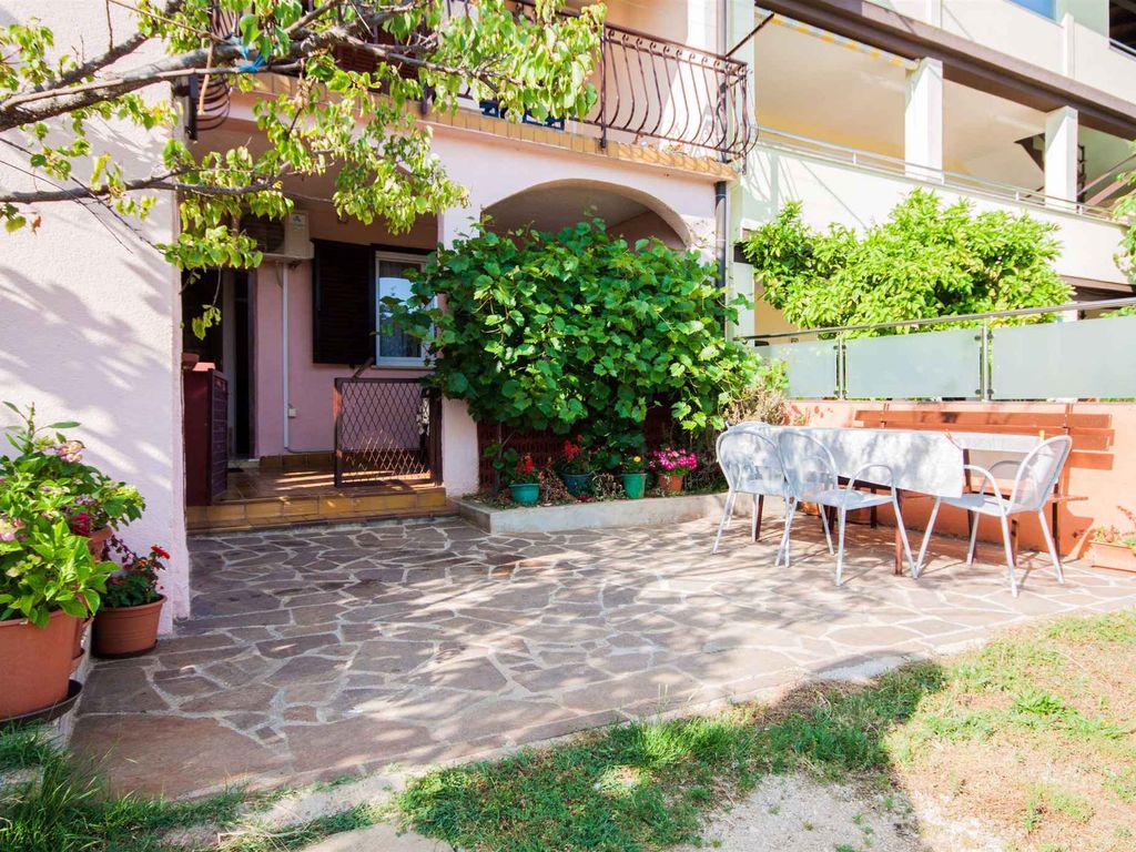 Ferienwohnung mit Klimaanlage und Grill
