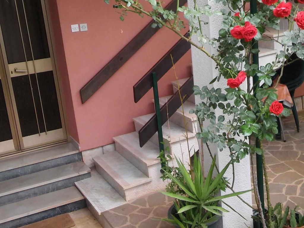 Ferienwohnung mit Terrasse und Klima