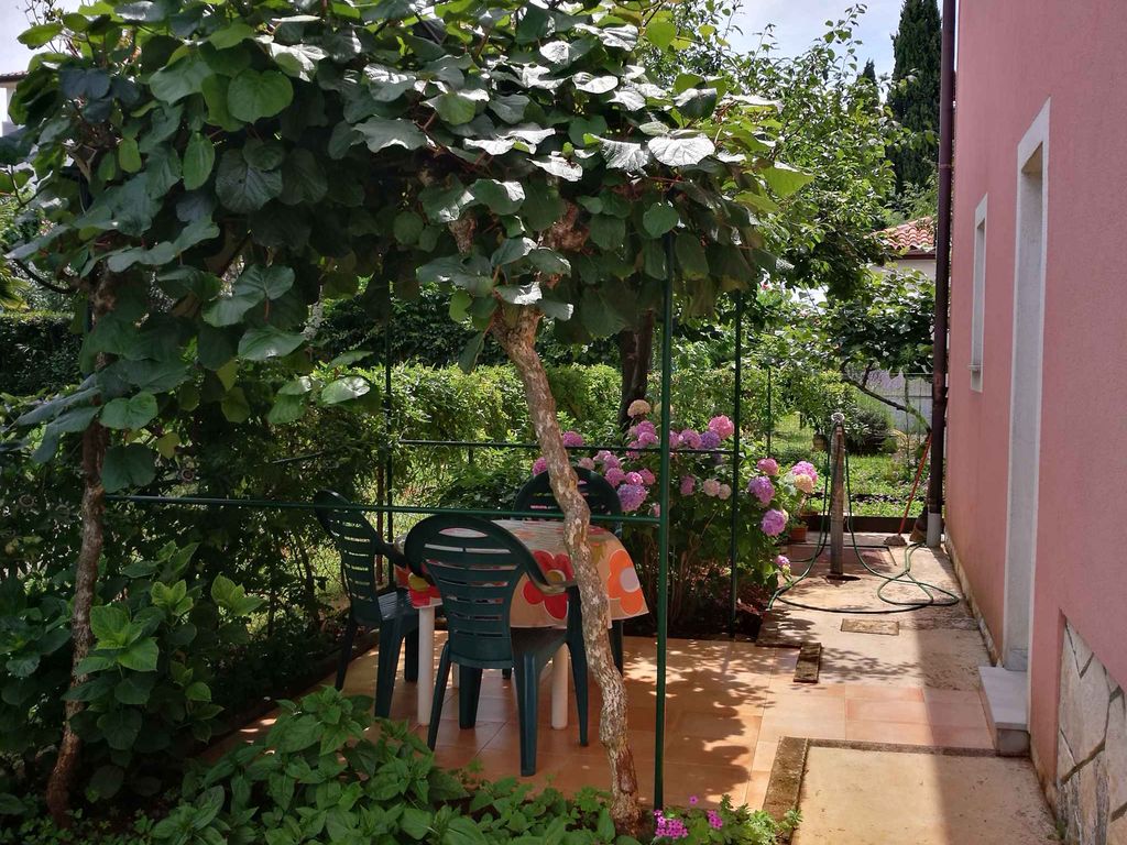 Ferienwohnung mit Terrasse und Klima