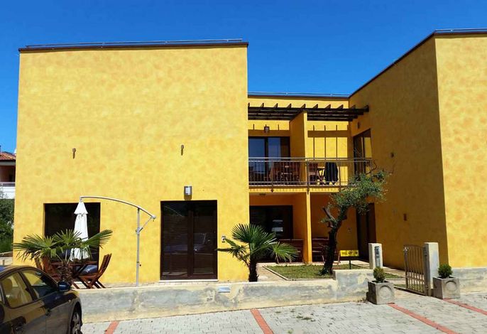 Ferienwohnung mit Terrasse und Klimaanlage