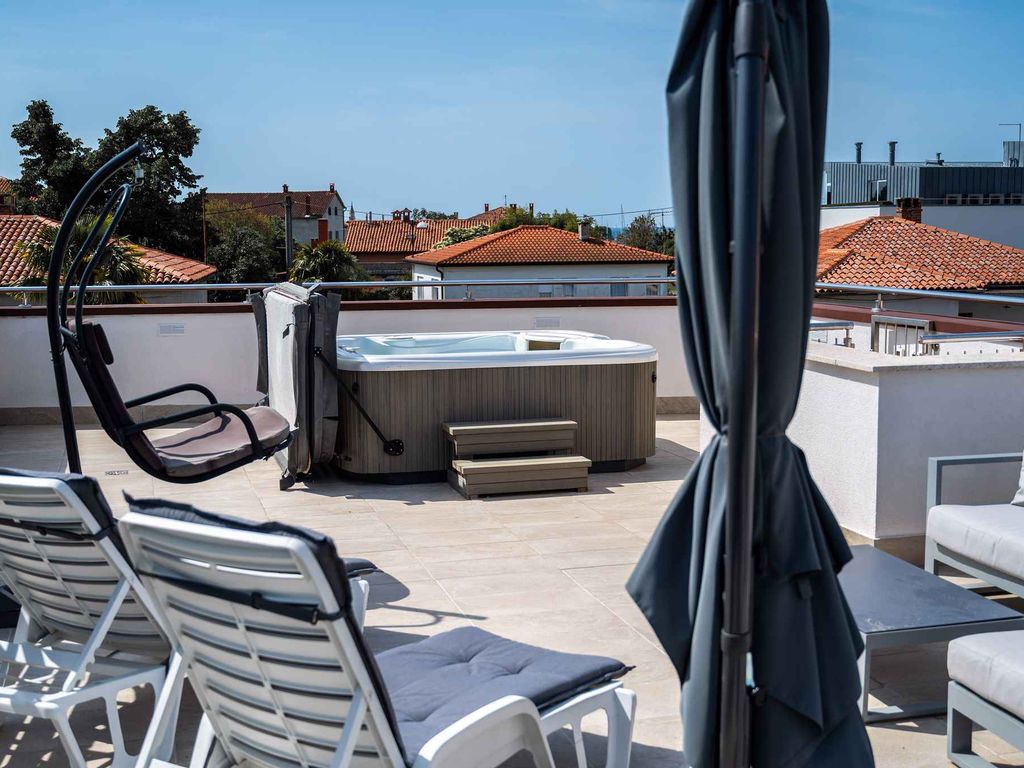 Ferienwohnung mit Dachterrasse und Whirlpool