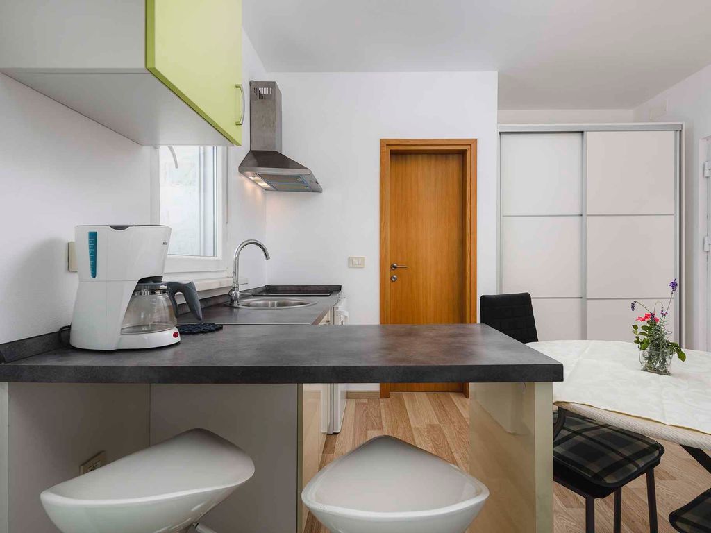 Studio mit Terrasse und Klimaanlage