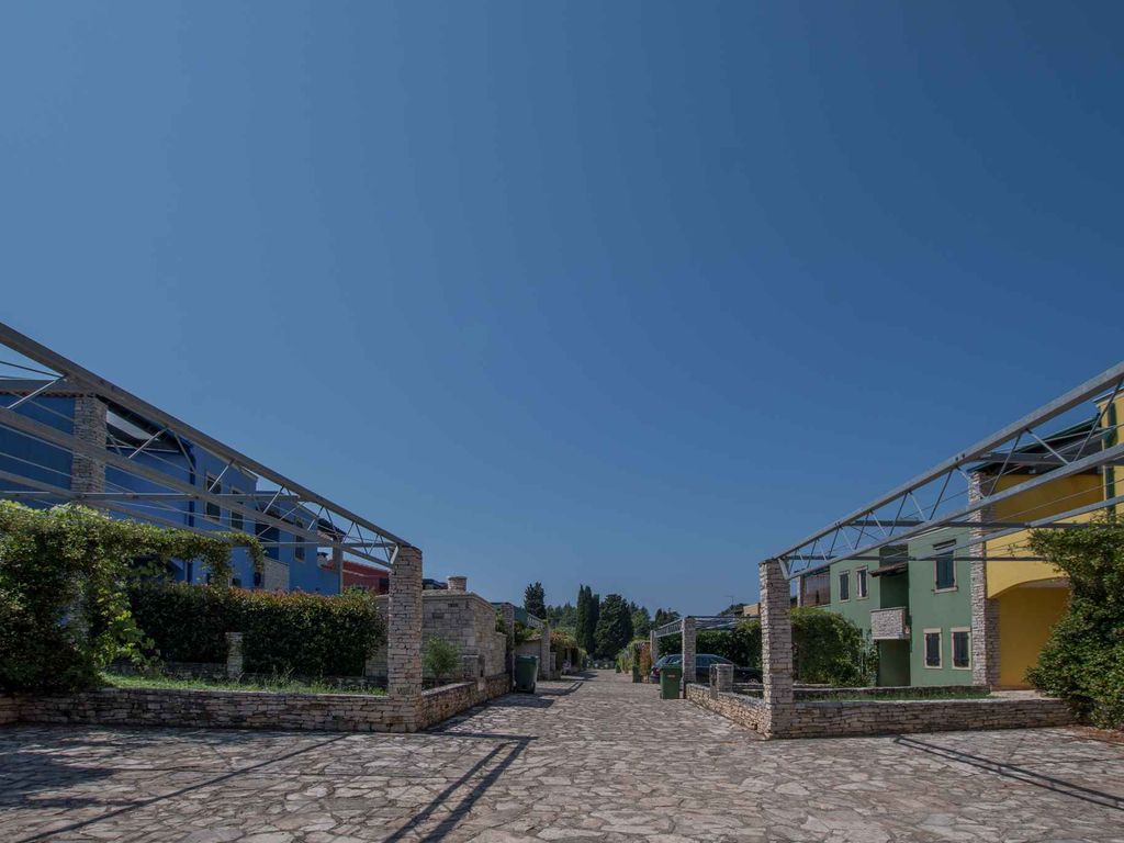 Ferienwohnung mit Balkon und Klimaanlage