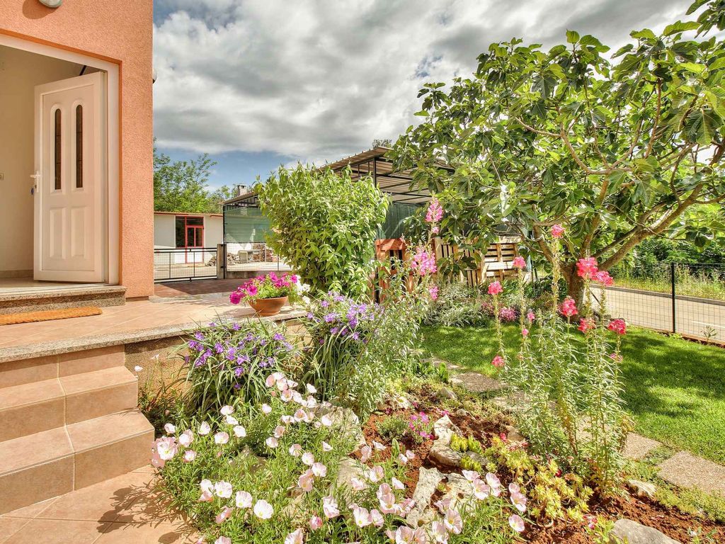 Ferienwohnung mit Terrasse und Klimaanlage