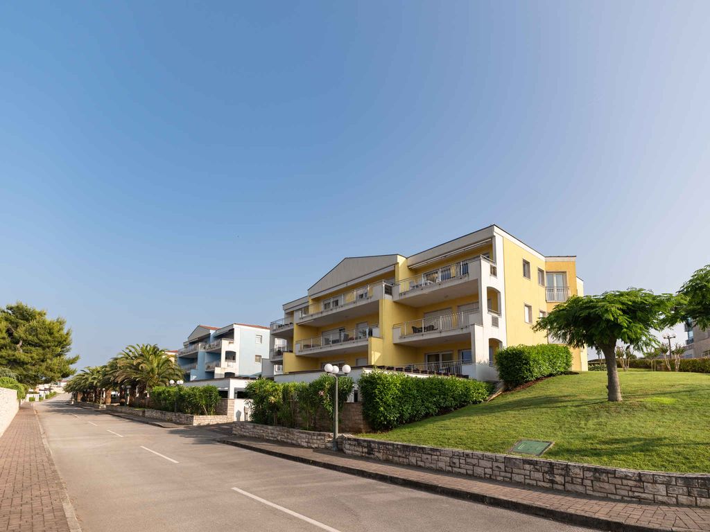 Ferienwohnung 150 m von Strand