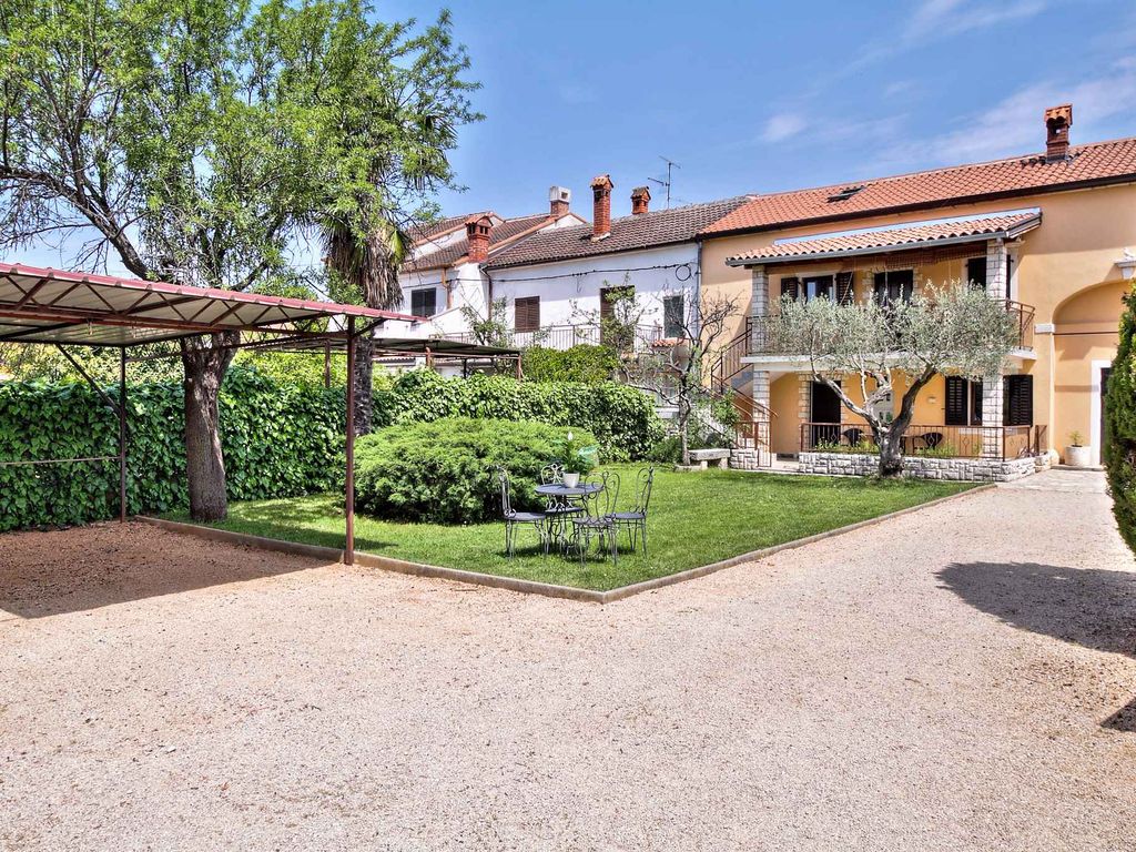 Ferienwohnung mit Klimaanlage und Carport