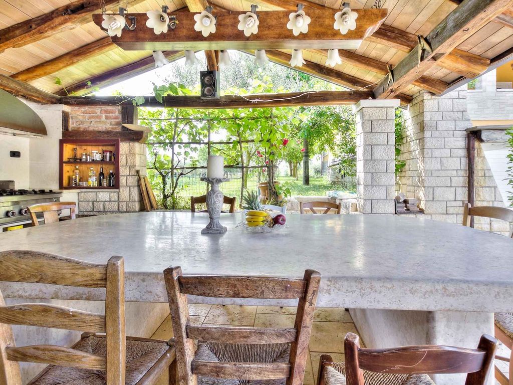 Ferienwohnung mit Terrasse und Klimaanlage