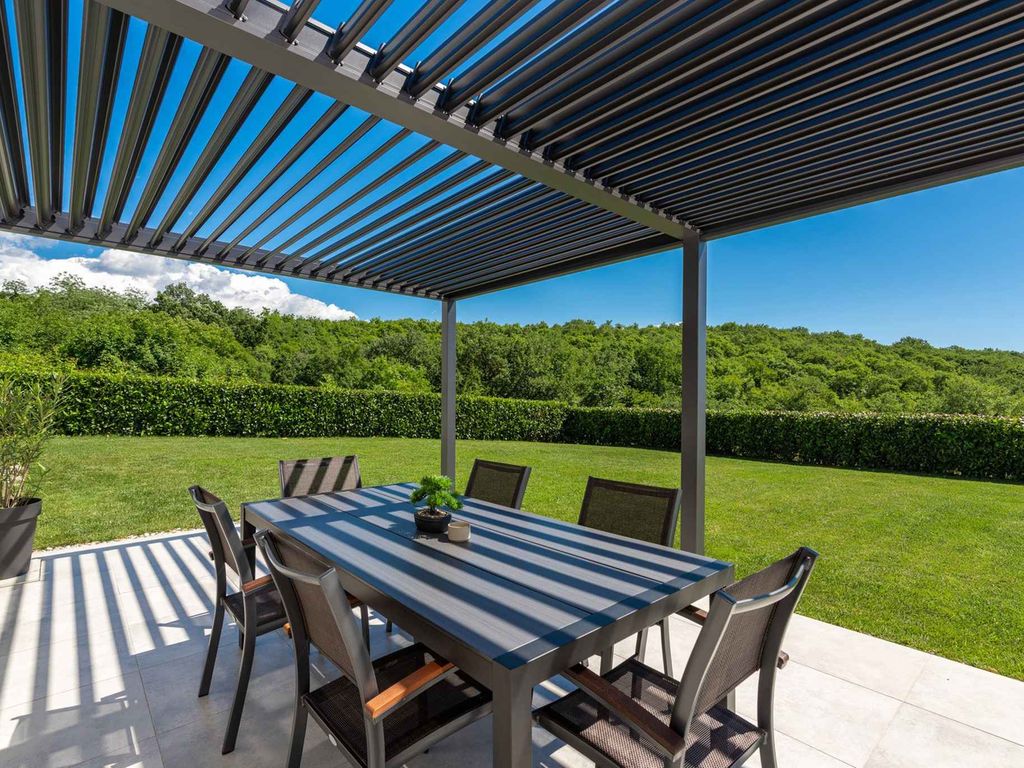 FerienHaus mit Swimmingpool und Meerblick